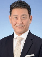 益山健一 氏